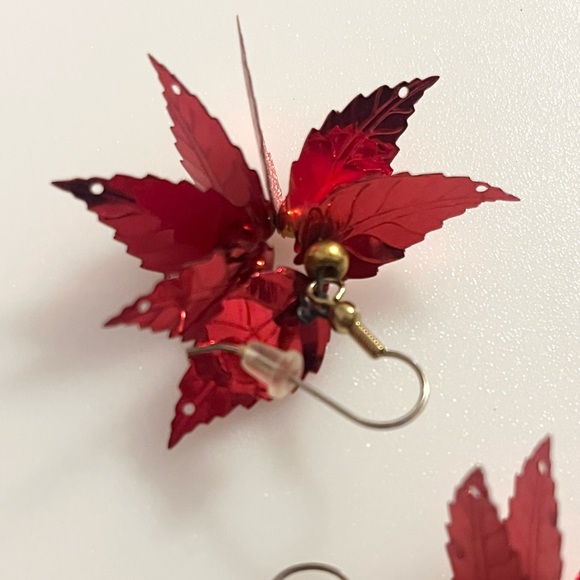 Foil Leaf Poinsettia Dangle Earrings Christmas Holiday Earrings - Picture 5 of 16